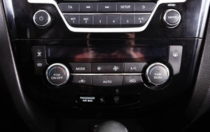 Внедорожник Nissan X-Trail 2017 года, 1699000 рублей, Пермь