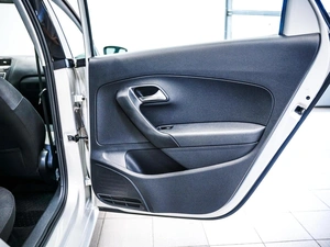Седан Volkswagen Polo 2013 года, 850000 рублей, Красноярск
