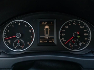Внедорожник Volkswagen Tiguan 2011 года, 1338000 рублей, Краснодар