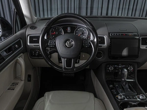 Внедорожник Volkswagen Touareg 2015 года, 2540000 рублей, Ставрополь