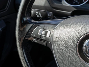 Внедорожник Volkswagen Tiguan 2017 года, 2345000 рублей, Краснодар