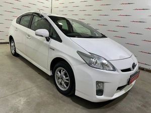 Лифтбек Toyota Prius 2011 года, 999000 рублей, Красноярск
