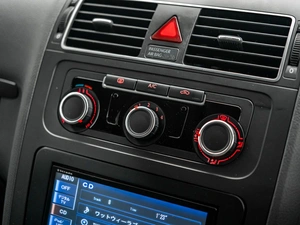 Минивэн Volkswagen Touran 2012 года, 1000000 рублей, Красноярск