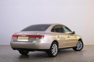 Седан Hyundai Grandeur 2007 года, 679000 рублей, Омск