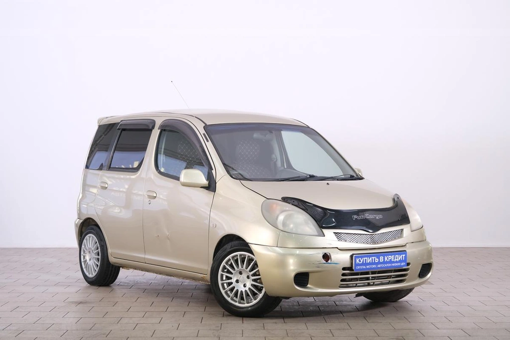 Минивэн Toyota Funcargo 2001 года, 489000 рублей, Омск