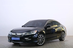 Седан Honda Accord 2017 года, 1919000 рублей, Омск
