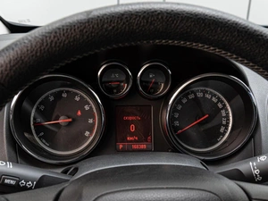 Хетчбэк Opel Astra 2011 года, 785000 рублей, Краснодар