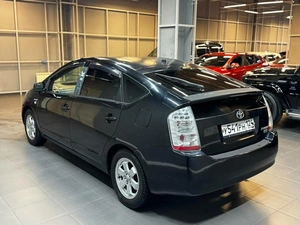 Лифтбек Toyota Prius 2010 года, 897000 рублей, Красноярск