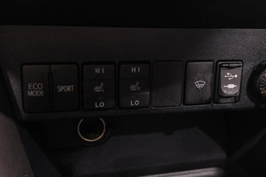 Внедорожник Toyota RAV4 2013 года, 2099000 рублей, Новокузнецк