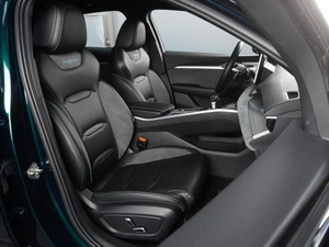 Седан Geely Preface 2023 года, 2425000 рублей, Красный Пахарь