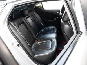 Седан Kia Optima 2012 года, 1370000 рублей, Краснодар