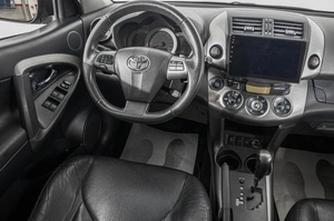 Внедорожник Toyota RAV4 2012 года, 1549000 рублей, Барнаул