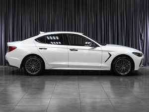 Седан Genesis G70 2018 года, 1995000 рублей, Тюмень