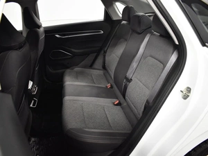 Седан Geely Emgrand 2023 года, 1640900 рублей, Казань