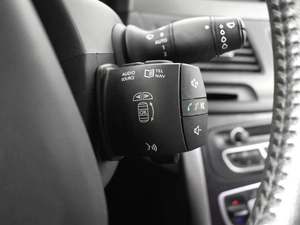 Седан Renault Latitude 2013 года, 1042000 рублей, Казань