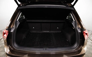 Внедорожник Volkswagen Tiguan 2018 года, 3399000 рублей, Пермь