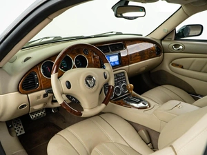 Купе Jaguar XKR 2003 года, 2119050 рублей, Москва