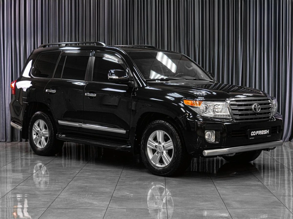 Внедорожник Toyota Land Cruiser 2013 года, 4240000 рублей, Тюмень
