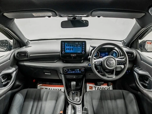 Хетчбэк Toyota Yaris 2020 года, 1177000 рублей, Красноярск