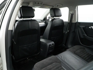 Седан Volkswagen Passat 2012 года, 1350050 рублей, Москва