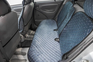 Седан Toyota Platz 2000 года, 449000 рублей, Барнаул