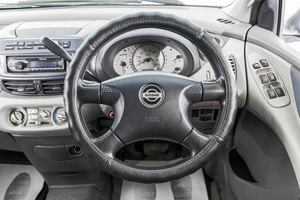 Минивэн Nissan Tino 2002 года, 299000 рублей, Барнаул