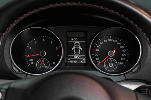 Хетчбэк Volkswagen Golf 2012 года, 899000 рублей, Петрозаводск