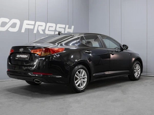 Седан Kia K5 2011 года, 1045000 рублей, Омск