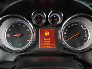 Седан Opel Astra 2013 года, 999000 рублей, Воронеж