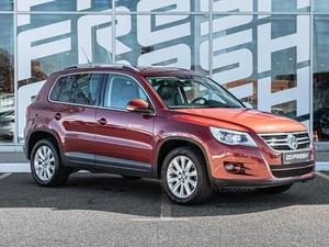 Внедорожник Volkswagen Tiguan 2011 года, 1338000 рублей, Краснодар