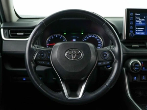 Внедорожник Toyota RAV4 2020 года, 3090900 рублей, Москва