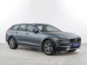 Универсал Volvo V90 Cross Country 2018 года, 3799077 рублей, Москва
