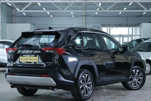 Внедорожник Toyota RAV4 2025 года, 4349000 рублей, Омск