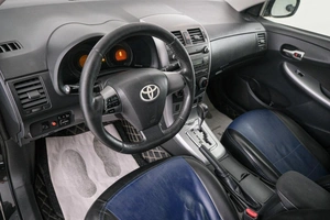 Седан Toyota Corolla 2012 года, 1159000 рублей, Красноярск