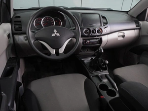 Пикап Mitsubishi L200 2011 года, 1589000 рублей, Воронеж