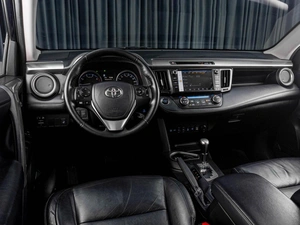 Внедорожник Toyota RAV4 2018 года, 1849000 рублей, Тюмень