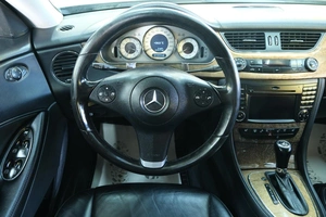 Седан Mercedes-benz CLS-класс 2010 года, 2449000 рублей, Омск