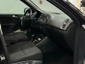 Внедорожник Volkswagen Tiguan 2013 года, 1547000 рублей, Красноярск