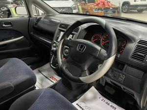 Минивэн Honda Stream 2002 года, 567000 рублей, Солонцы