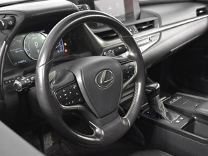 Седан Lexus ES 2018 года, 3463100 рублей, Казань