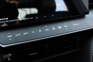 Седан Toyota Camry 2024 года, 4499000 рублей, Ульяновск