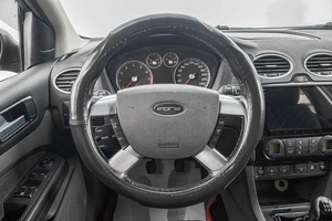Хетчбэк Ford Focus 2006 года, 469000 рублей, Барнаул