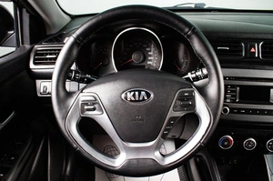 Седан Kia Rio 2015 года, 1039000 рублей, Сургут