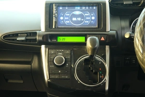 Минивэн Toyota Wish 2012 года, 1239000 рублей, Омск
