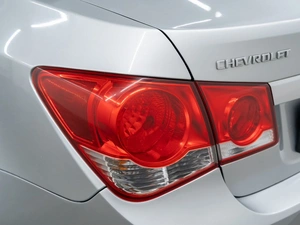 Седан Chevrolet Cruze 2011 года, 650000 рублей, Красноярск