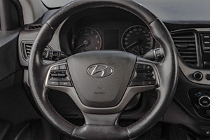 Седан Hyundai Solaris 2017 года, 999000 рублей, Челябинск