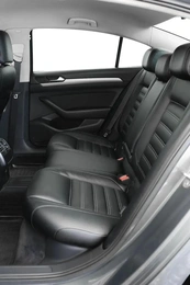 Седан Volkswagen Passat 2016 года, 1297000 рублей, Орёл