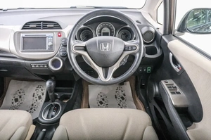 Хетчбэк Honda Fit 2012 года, 929000 рублей, Красноярск
