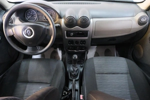 Хетчбэк Renault Sandero 2012 года, 539000 рублей, Омск