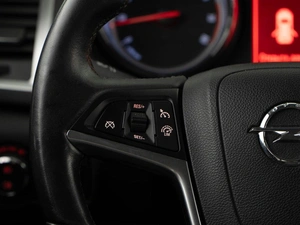 Хетчбэк Opel Astra 2012 года, 949999 рублей, Москва